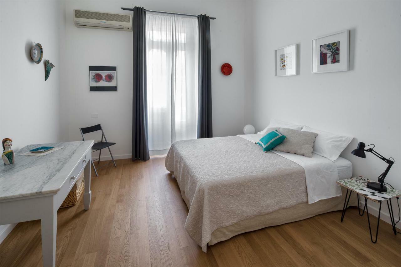 A Casa di Adri Apartment Salerno Bagian luar foto